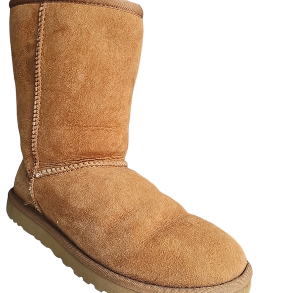 Ugg Boots - size 8 - Picture 7 of 8